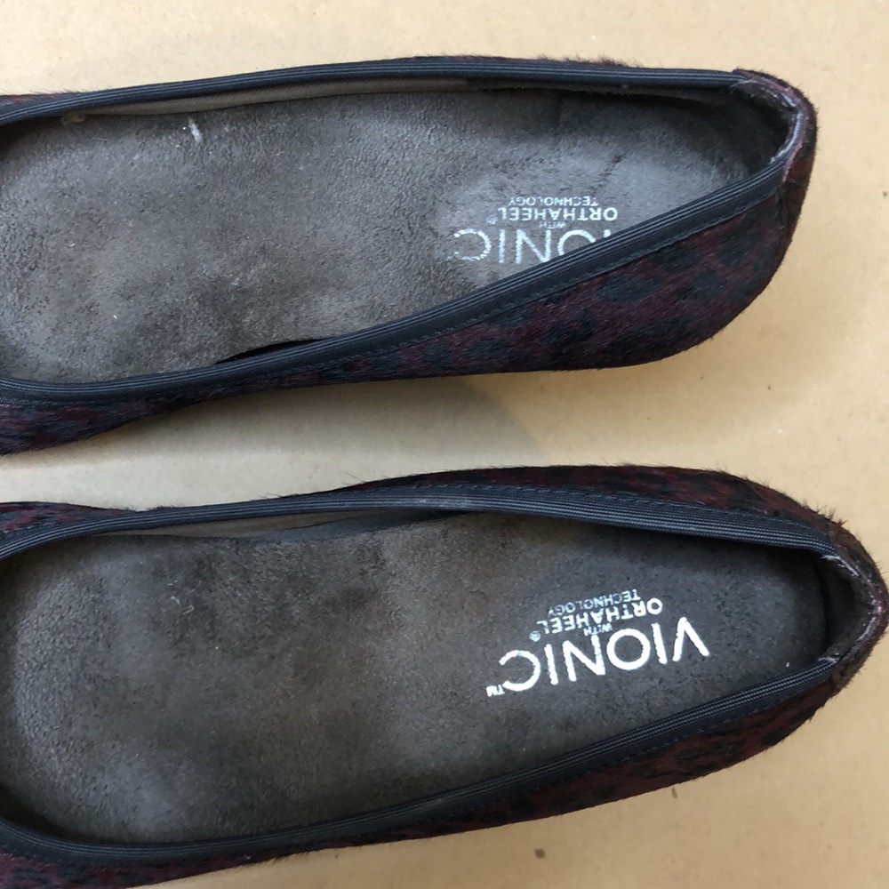 Vionic Red And Black Leopard Print Heels - image 8